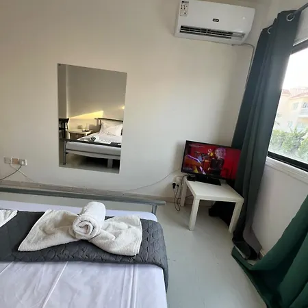 Kapparis 105 * Paralimni